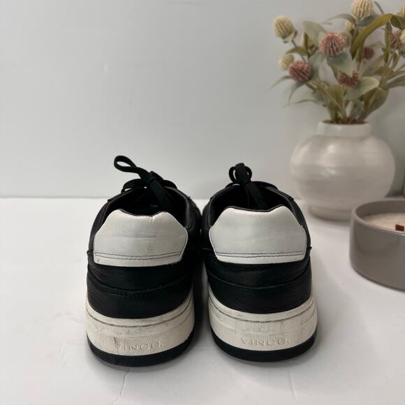 Athletic_Shoes
